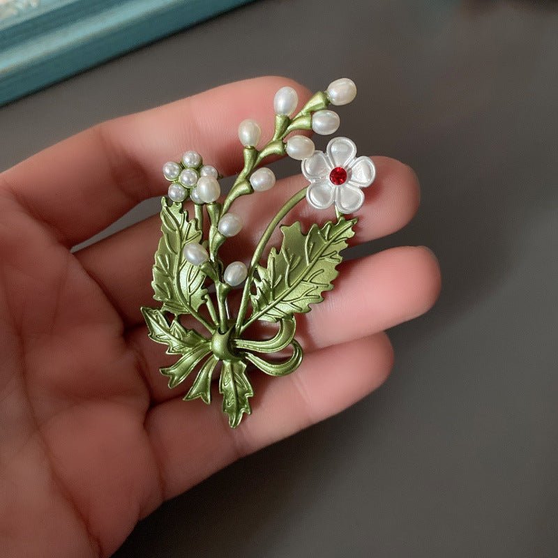 Creative All - Match Green Plant Flower Pearl Brooch - Elysian Bijoux