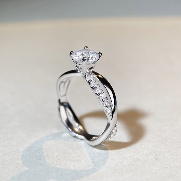 EternaTwist 1ct Moissanite Solitaire - Elysian Bijoux
