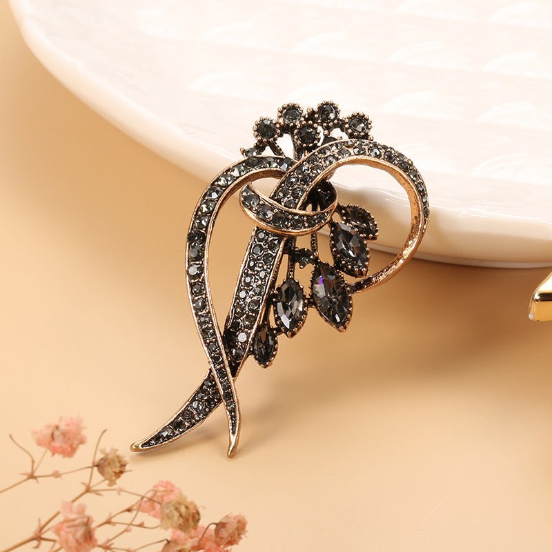 Fashion Personality Lady's Flower Zircon Brooch – Elegant Crystal Inlay Design - Elysian Bijoux