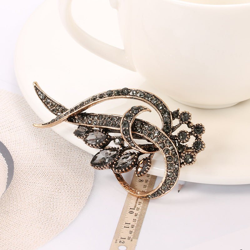 Fashion Personality Lady's Flower Zircon Brooch – Elegant Crystal Inlay Design - Elysian Bijoux